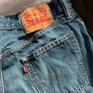 Levi’s 514 Dark Wash Straight Leg Jeans